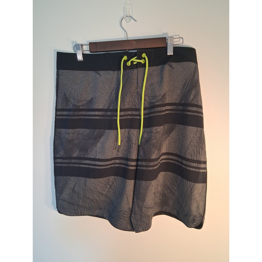 [Surf Gorpcore] Oakley Board Shorts Mens 36 Grey Striped Tailored Fit 482369